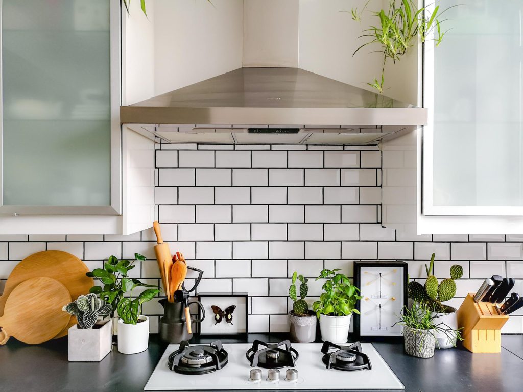 subway tile backsplash